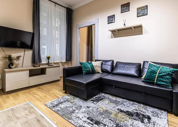Chill & Stay In The Heart Of Budapest-With Ac